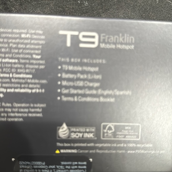 T-Mobile Franklin T9 Mobile Hotspot 4G LTE Wireless WiFi NIB w/battery & charger - Picture 3 of 5